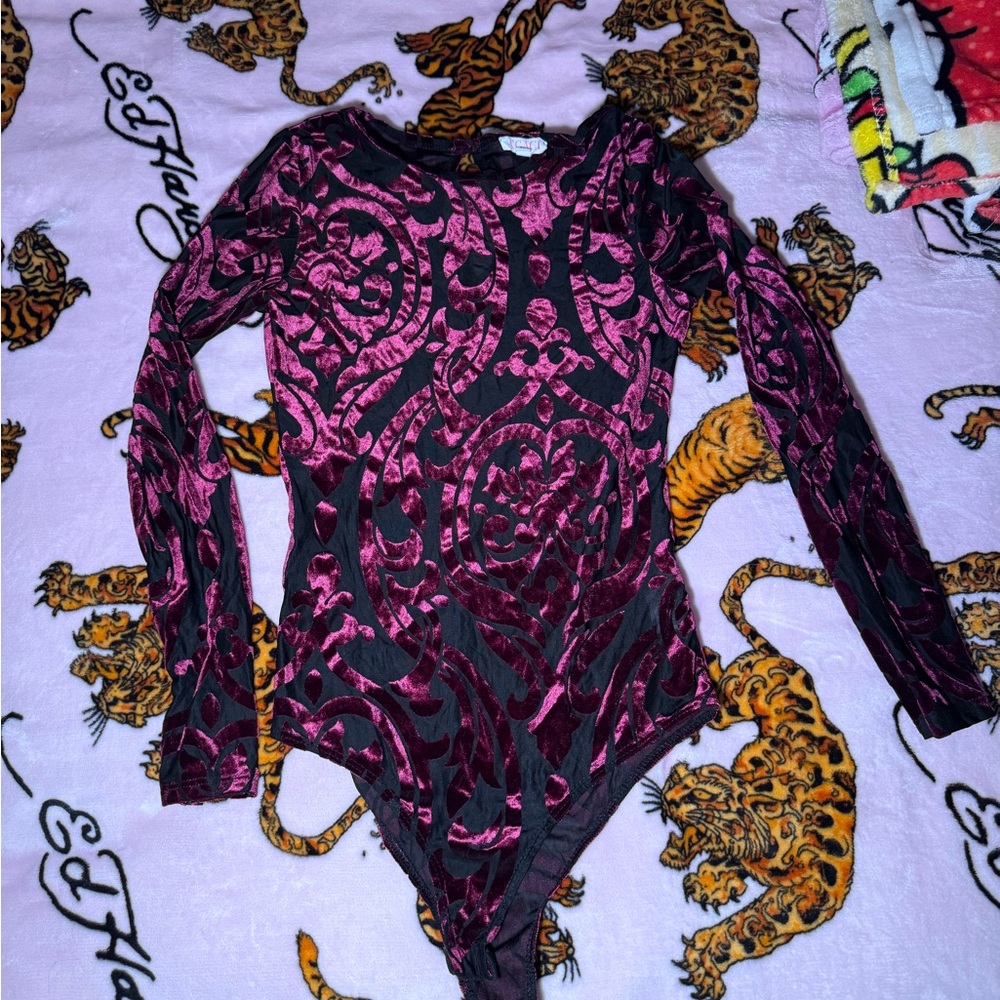 Velvet Burnout Long Sleeve Bodysuit - Black & Deep Berry